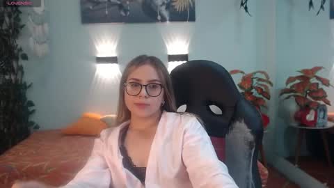 M A R T I N A online show from March 26, 5:53 am