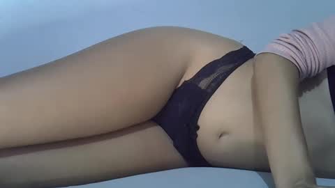 Snapshot of martinalamez22 chatting on February 21, 3:34 am Martina online show from February 21, 3:34 am