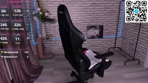 mary__bailey online show from November 27, 12:35 am