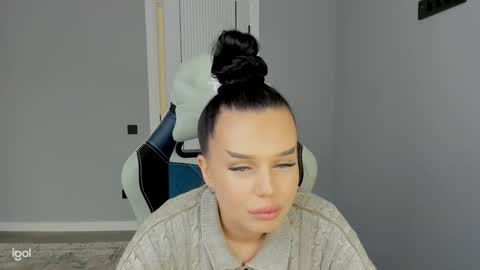 mary_jain13 online show from October 8, 8:29 am