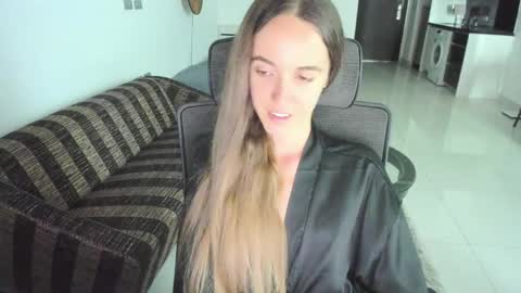 Mary Jane online show from May 16, 5:32 am