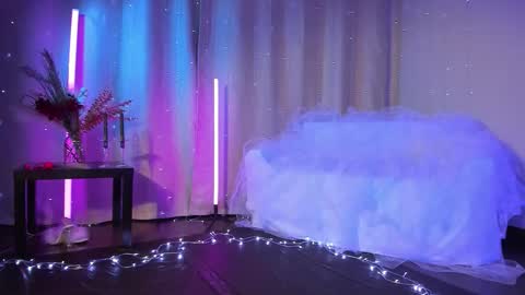 Julia online show from February 13, 10:55 pm