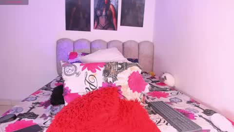 Mary online show from May 15, 10:34 pm