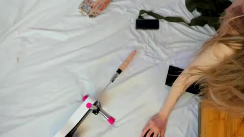 HelIo  Everyone Im MaryWelcome  to my room and  lets have  a good  time  together with me   online show from May 16, 9:23 am