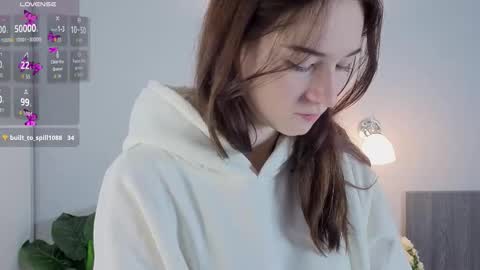 mary online show from October 25, 5:09 pm