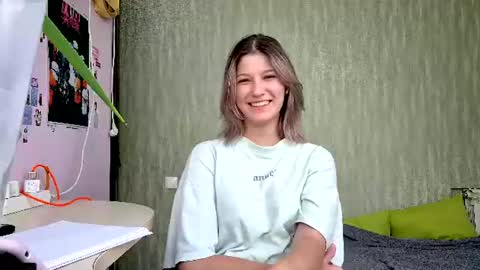 hunny online show from August 10, 7:12 am