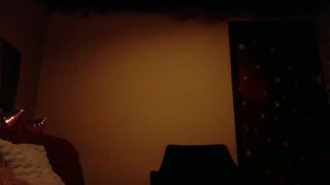     online show from June 28, 7:48 am