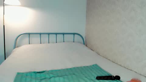 Anna online show from December 15, 6:07 am