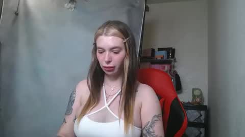 maryh0tlove online show from May 24, 4:39 pm