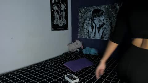 Snapshot of maryjane_785039 chatting on December 16, 10:50 am maria online show from December 16, 10:50 am