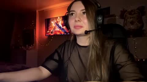 Annie online show from April 24, 3:37 pm