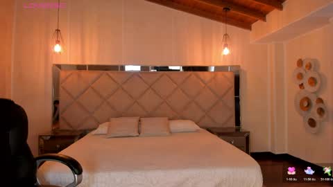  Mary  online show from April 7, 1:02 pm