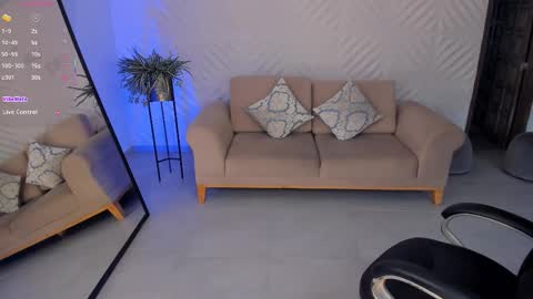 Snapshot of marylewis_ chatting on September 13, 12:24 pm Mary online show from September 13, 12:24 pm