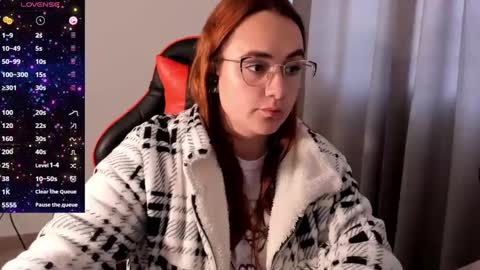 Dulce Maria online show from October 7, 10:25 pm