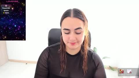 Dulce Maria online show from May 19, 5:42 pm