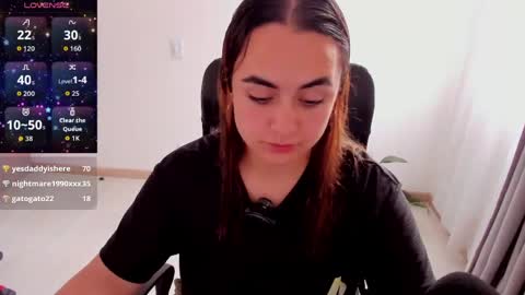 Dulce Maria online show from May 26, 9:25 pm