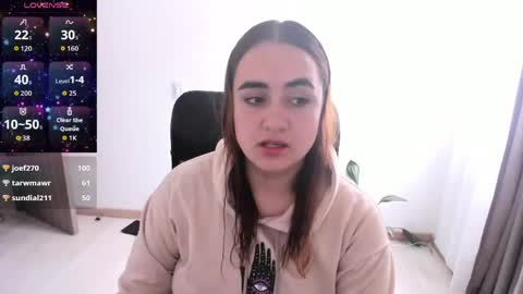 Dulce Maria online show from May 20, 5:43 pm
