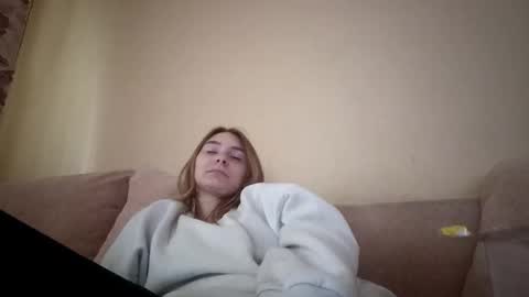 Hi My name is Elina Im 18 years old. online show from September 23, 10:35 am