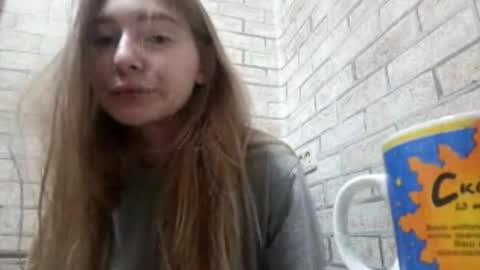 Hi My name is Elina Im 18 years old. online show from September 22, 10:24 am
