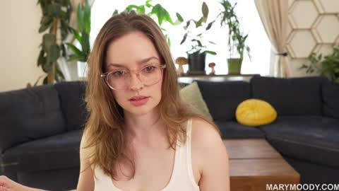 Mary Moody online show from April 3, 11:03 pm