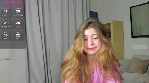 Mary online show from October 4, 12:33 pm