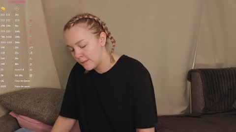 Mary online show from July 7, 3:53 am
