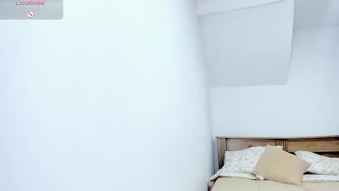 Mary  online show from February 20, 1:26 am