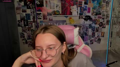 maryyy_may online show from September 16, 4:59 pm