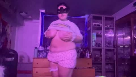 Snapshot of maskedmistress69xx chatting on September 27, 1:24 am Scarlett Tempt online show from September 27, 1:24 am