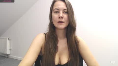Snapshot of mati1da chatting on December 5, 8:00 pm Matild online show from December 5, 8:00 pm