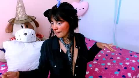 mattilda_18 online show from March 8, 7:51 pm