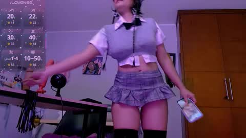 mattilda_18 online show from October 17, 11:52 pm