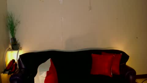 maturity_mommy_intown online show from May 20, 7:11 pm