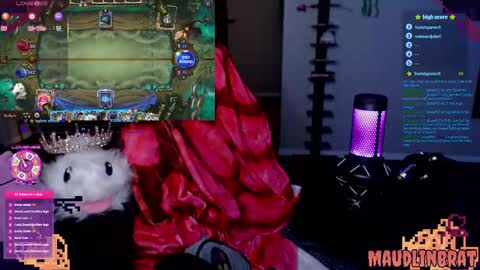 Snapshot of maudlinbrat chatting on September 30, 1:33 am maudLin online show from September 30, 1:33 am