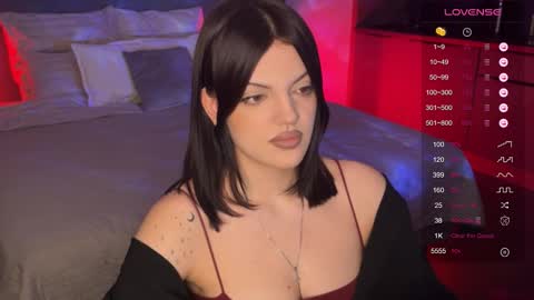 Mavis online show from November 13, 10:42 pm