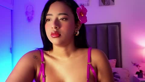 Mavy  online show from May 23, 5:00 pm