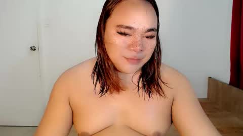 Maxine Sucks online show from October 13, 7:00 am