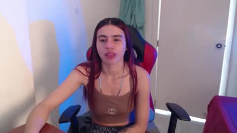 maxinesex_ online show from May 25, 1:43 pm