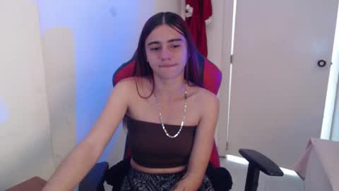 maxinesex_ online show from May 11, 1:57 pm
