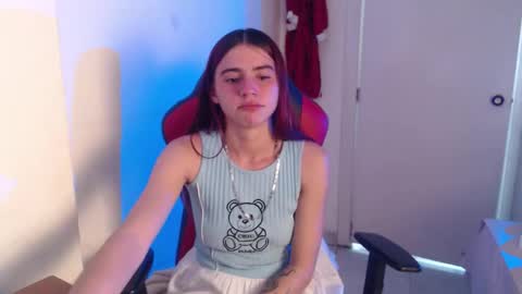 maxinesex_ online show from May 5, 8:45 pm