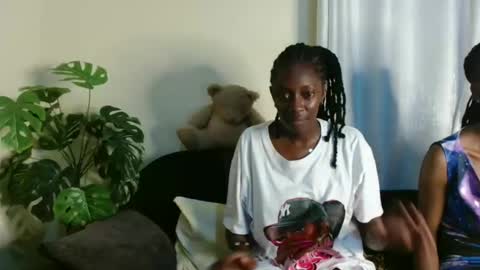 maxxinepetite online show from October 28, 11:42 pm