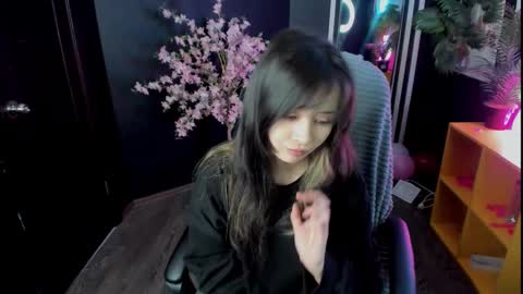 may_lings online show from March 14, 9:27 pm