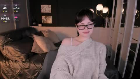 Maya online show from May 3, 1:58 pm