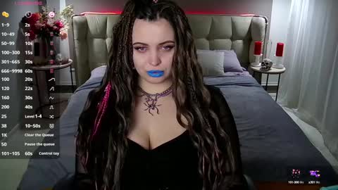 Maya Mils online show from December 4, 2:09 am