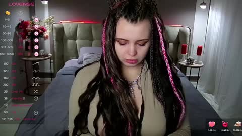 Maya Mils online show from December 8, 12:51 am