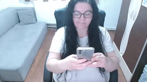 Maya online show from March 22, 9:26 am