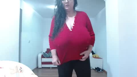 Maya online show from November 1, 4:27 am