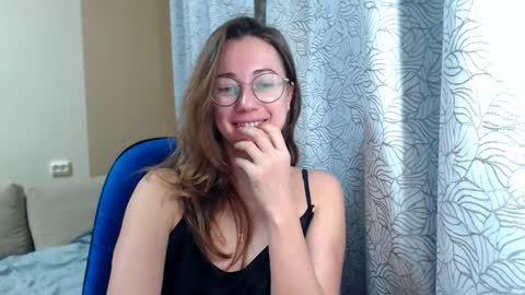 Maya online show from February 13, 8:10 pm