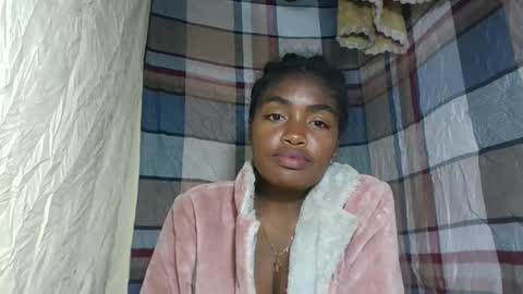 Snapshot of mayajadorelie chatting on September 12, 11:12 pm charlesia online show from September 12, 11:12 pm