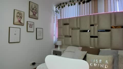 Mayajhons online show from February 26, 12:37 pm